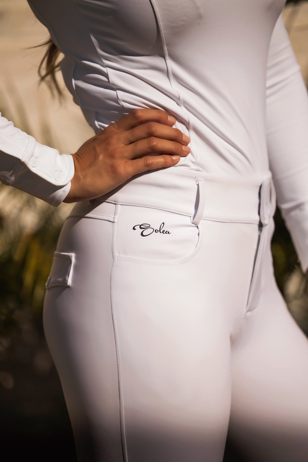 Soleá White Breech